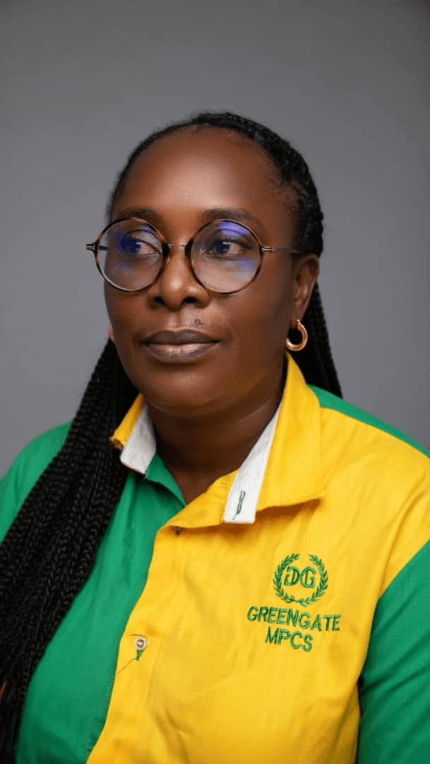 Jennifer Nweabo headshot